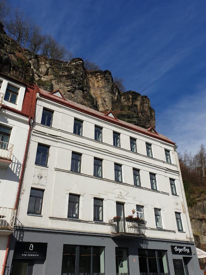Penzion Via Ferrata Decin Esterno foto